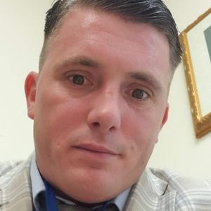 Meet your Posher, Raymond